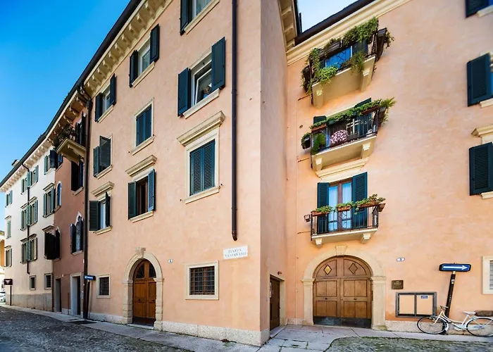 Italianflat - Piazza Vescovado Terrace Apartament Werona